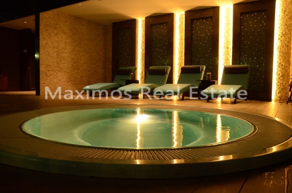 Move-in Ready Apartments Offering Fast Occupancy Across Istanbul – pool area (image 9)