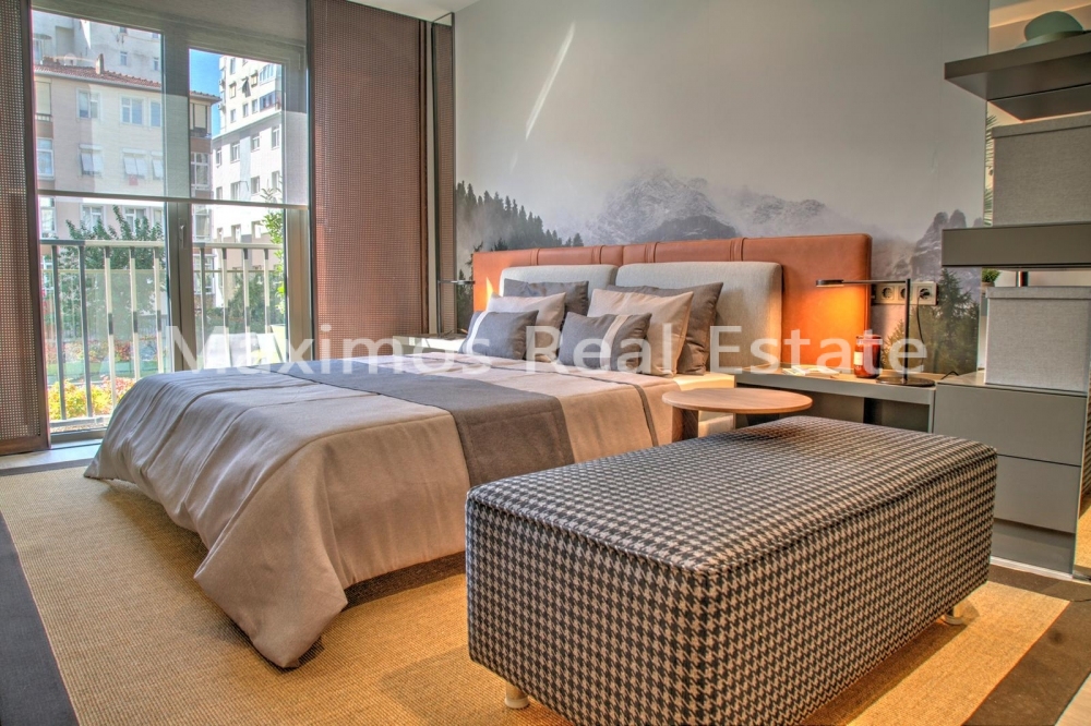 Spacious Coastal City Apartments with Sea Views in Kadikoy – entrance (image 15)