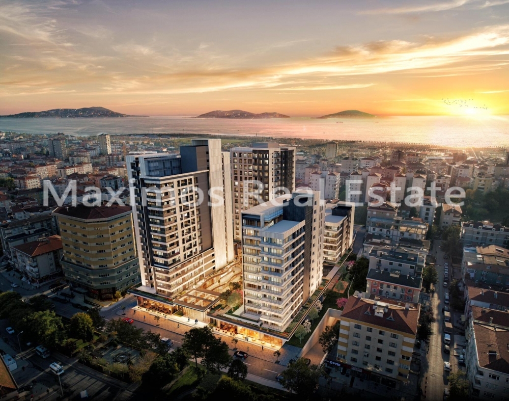 Spacious Coastal City Apartments with Sea Views in Kadikoy – garden view (image 8)