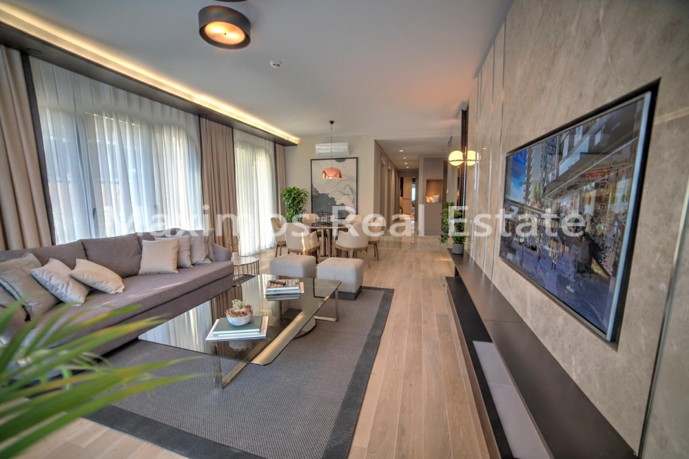 Spacious Coastal City Apartments with Sea Views in Kadikoy – bathroom (image 5)