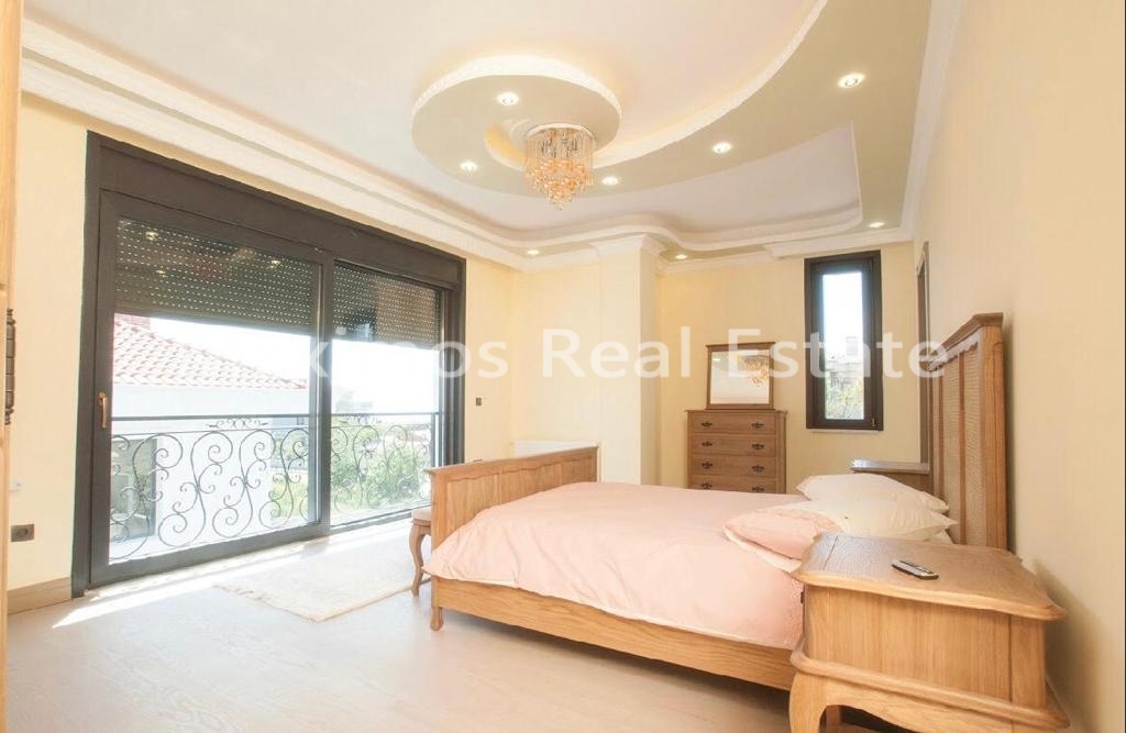 Private Sea View Villa Designed for Independent Living in Beylikduzu – exterior view (image 19)