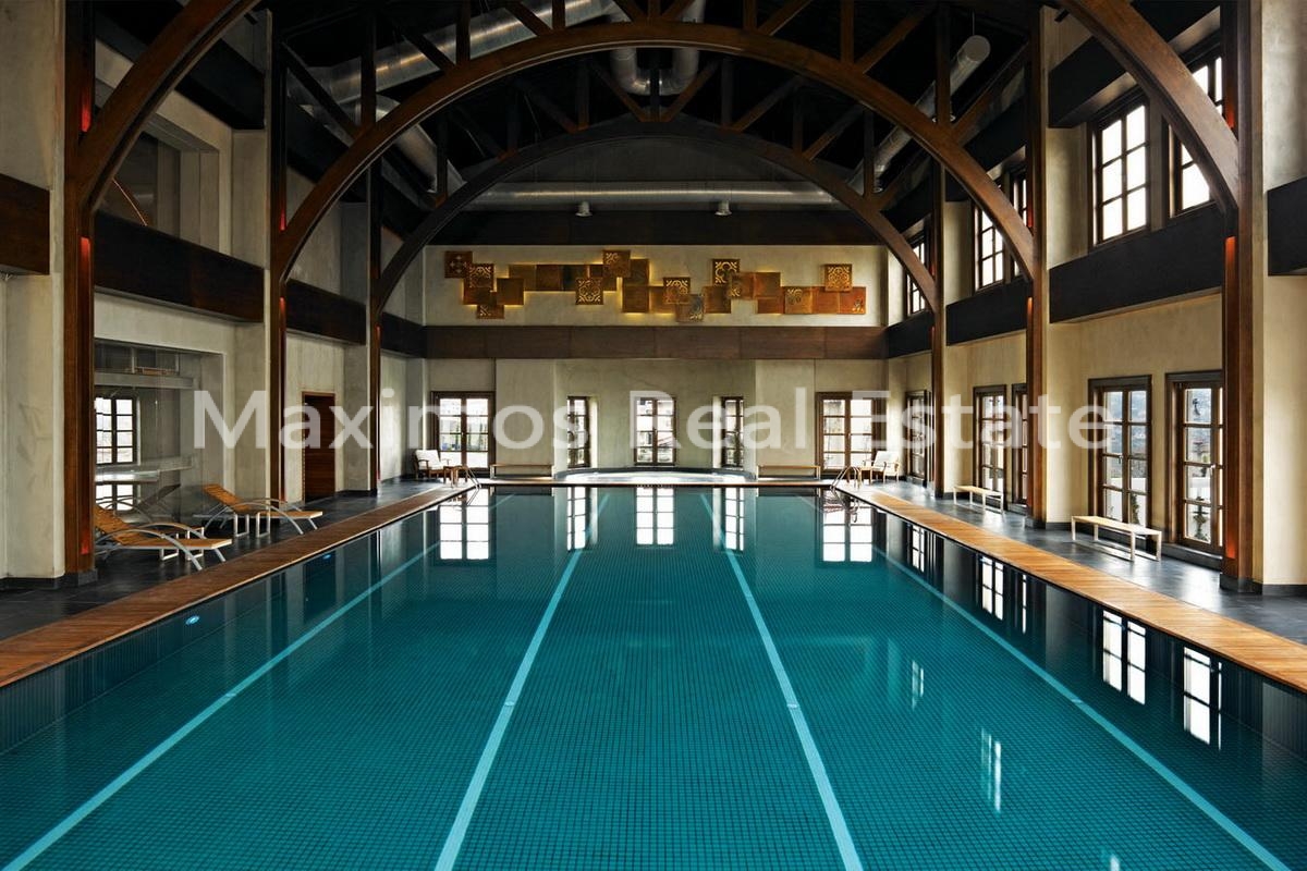 High-end Villa for Sale in Istanbul – dining area (image 6)