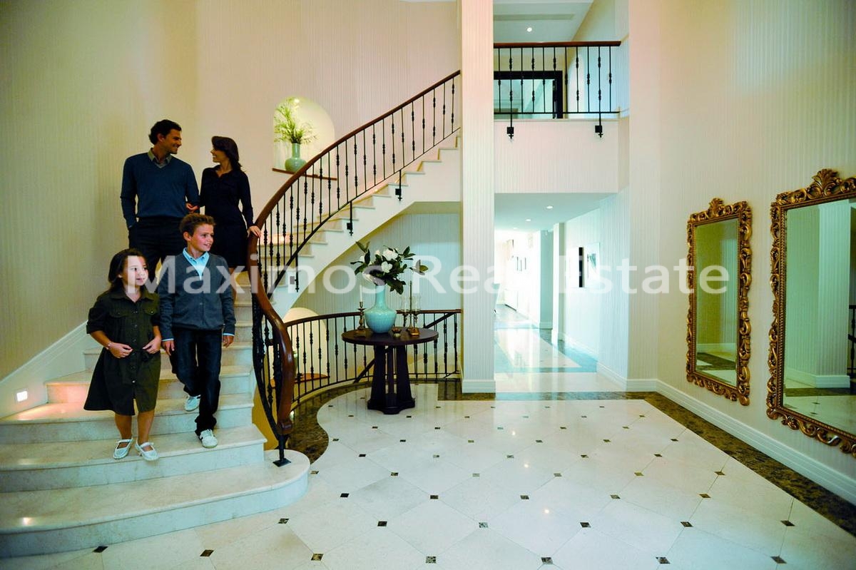 High-end Villa for Sale in Istanbul – balcony (image 10)
