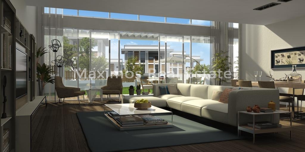 Private Villa for Sale in Istanbul – pool area (image 9)