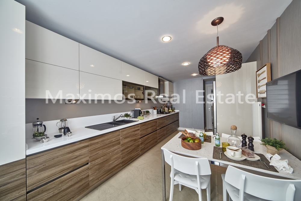 Modern Sea View Villas Offering Family Living and Investment Value in Beylikduzu – pool area (image 9)