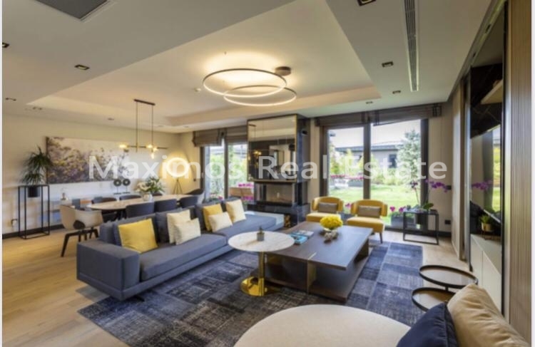 Villa for Sale in Istanbul – entrance (image 15)