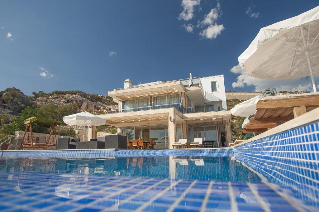 Ultra Luxury Sea View Villa with Infinity Pool in Kalkan – kitchen area (image 3)