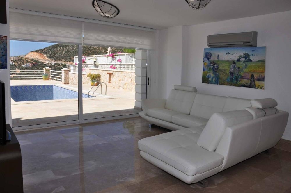 Modern Villa for Sale in Kalkan Near the Beach – master bedroom (image 16)