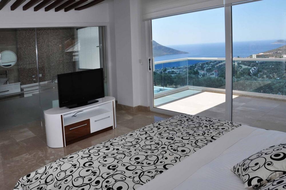 Modern Villa for Sale in Kalkan Near the Beach – terrace (image 7)