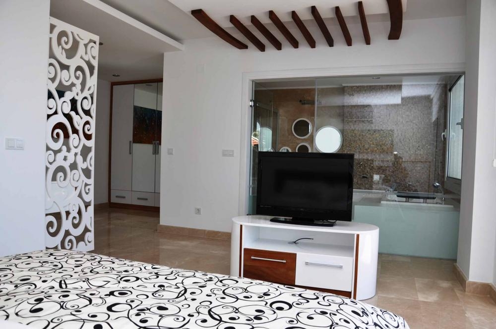 Modern Villa for Sale in Kalkan Near the Beach – dining area (image 6)
