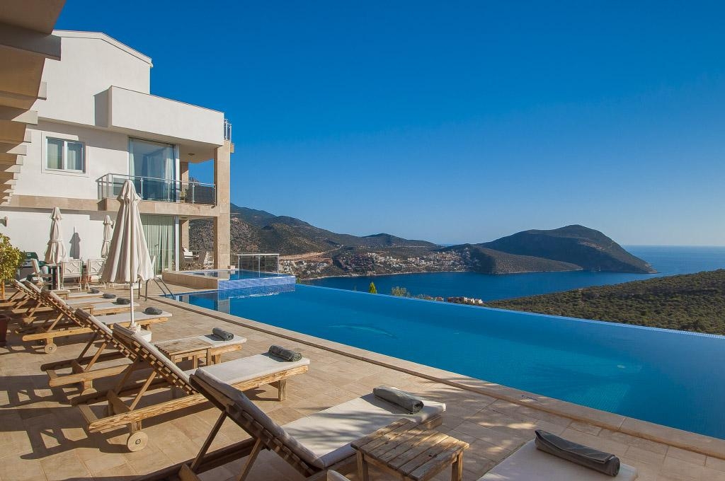 Furnished Luxury Villa for Sale in Kalkan – kitchen area (image 3)