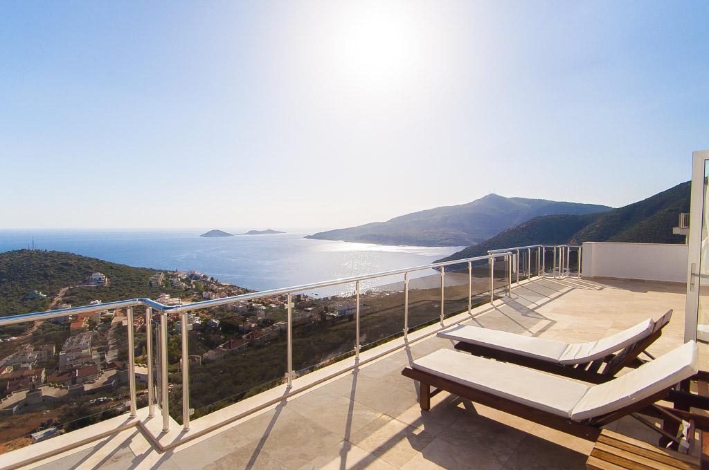 Furnished Luxury Villa for Sale in Kalkan – dining area (image 6)