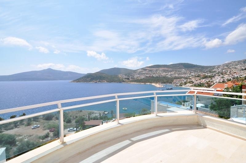 Sea View House for Sale in Kalkan Near the Beach – bedroom (image 4)