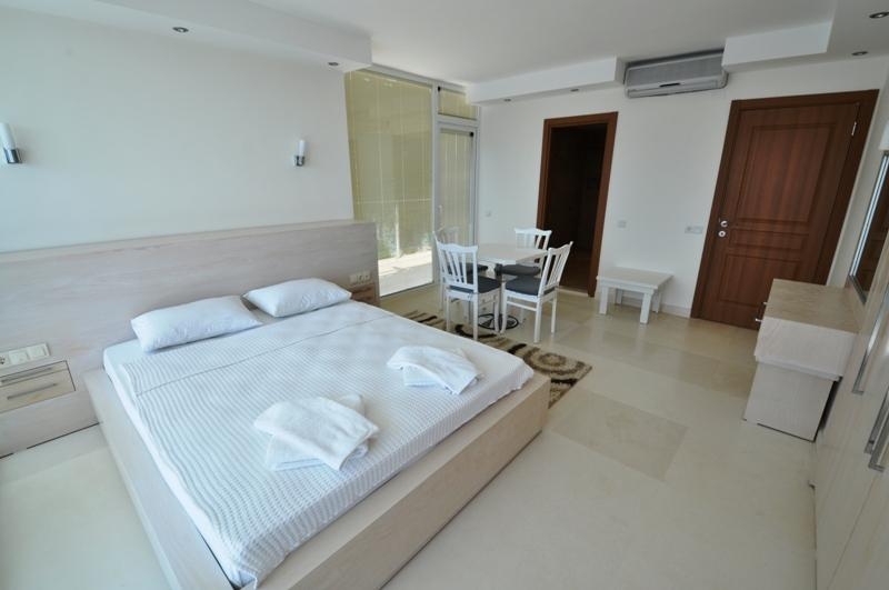 Sea View House for Sale in Kalkan Near the Beach – interior detail (image 29)