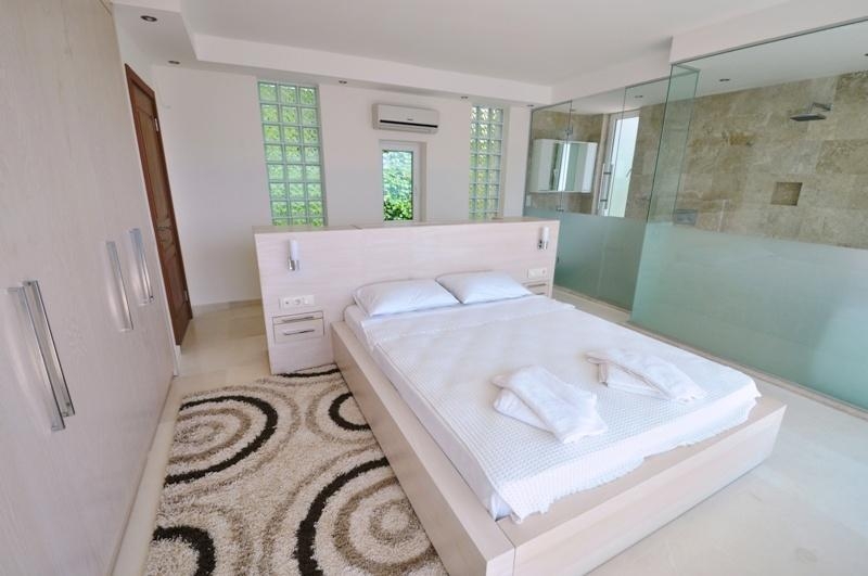 Sea View House for Sale in Kalkan Near the Beach – terrace (image 25)