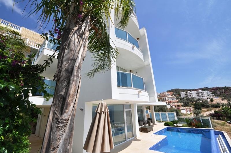 Sea View House for Sale in Kalkan Near the Beach – bathroom (image 5)