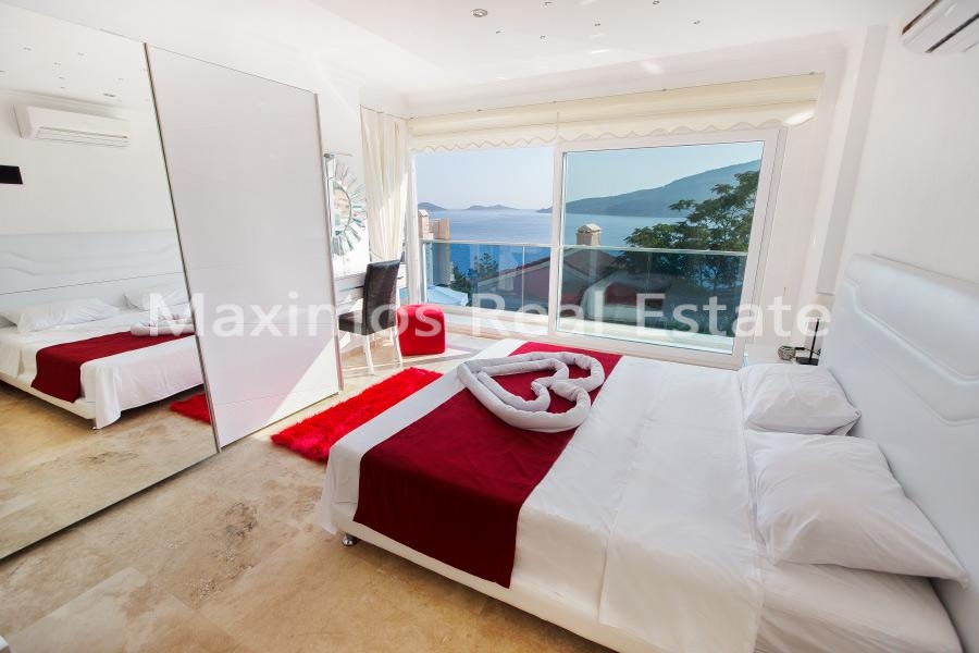 Furnished Luxury Villa for Sale in Kalkan – balcony (image 10)