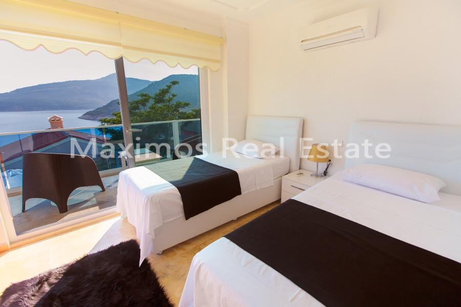 Furnished Luxury Villa for Sale in Kalkan – pool area (image 9)