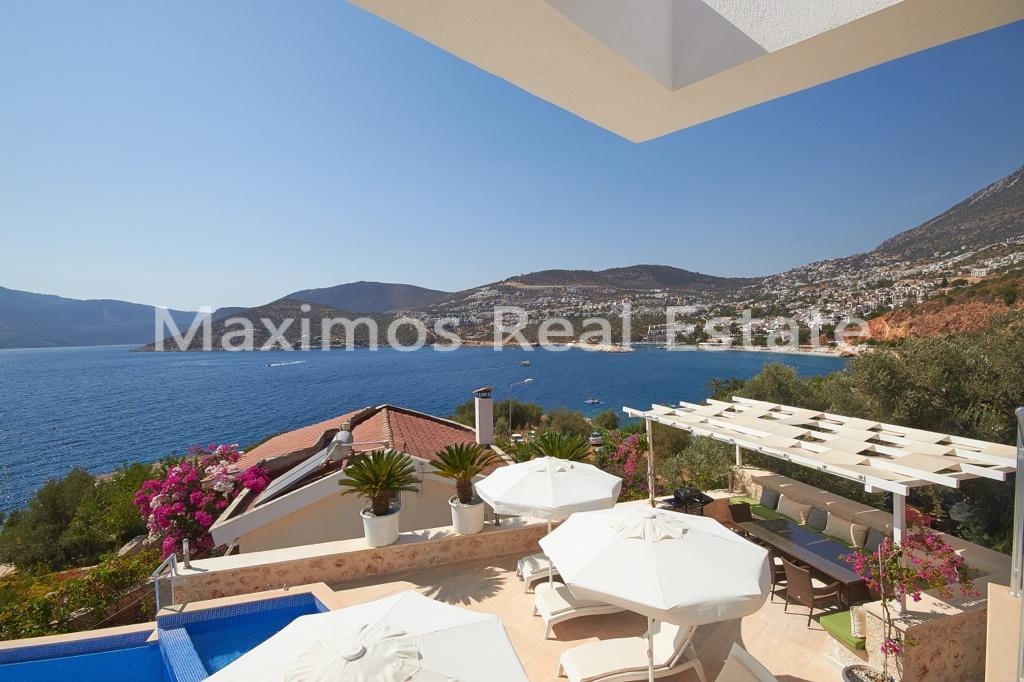 Private Luxury House for Sale in Kalkan – bathroom (image 5)