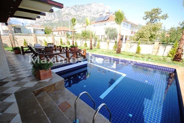 Villa for Sale in Kemer – living room (image 2)