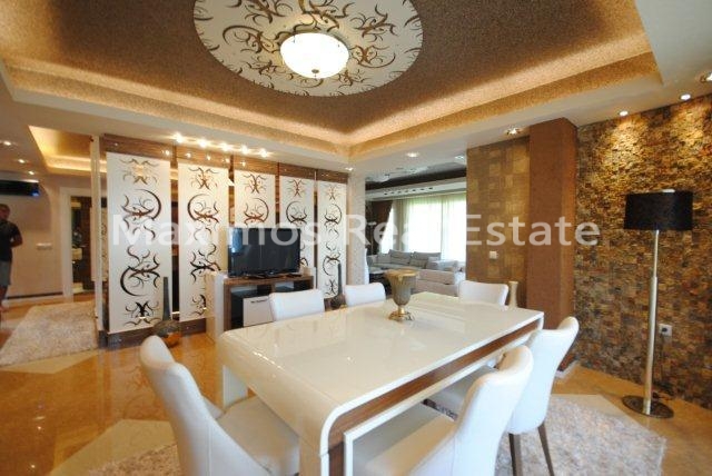 Villa for Sale in Kemer – master bedroom (image 16)