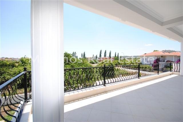 Private Villa for Sale in Kemer – bathroom (image 5)