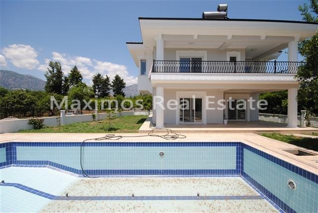 Private Villa for Sale in Kemer – living room (image 2)