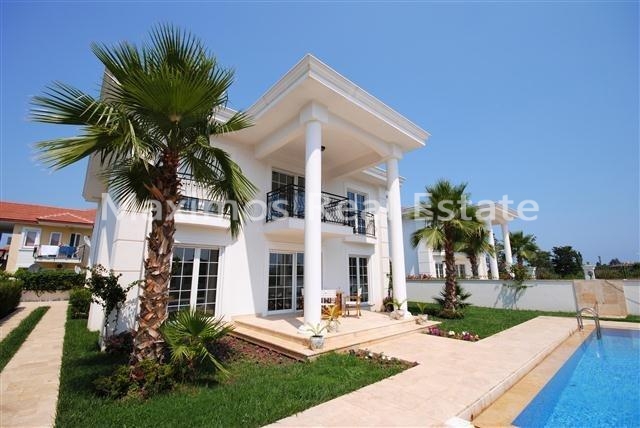 Villa for Sale – kitchen area (image 3)