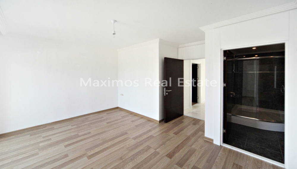 House for Sale in Kemer – coastal view (image 13)