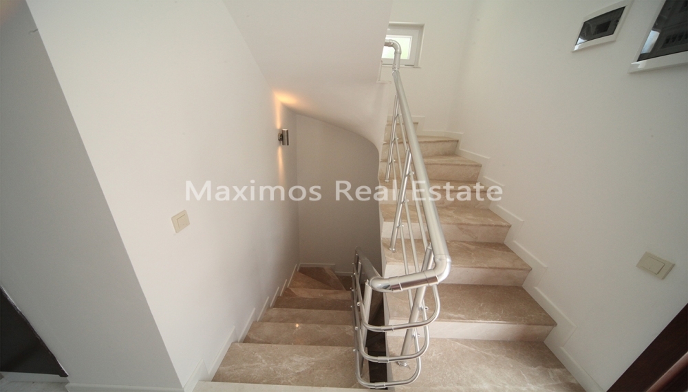 House for Sale in Kemer – entrance (image 15)
