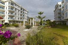 Furnished Residential Apartments for Living and Investment in Antalya – pool area (image 9)