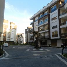 Residential Apartments with Mountain Views in Antalya – bedroom (image 4)