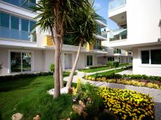 Residential Apartments in Lara Close to Terracity Shopping Mall – garden view (image 8)