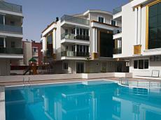 Residential Apartments in Lara Close to Terracity Shopping Mall – kitchen area (image 3)