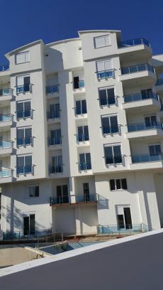 Residential Apartment with Mountain Views Near Konyaalti Beach – kitchen area (image 3)