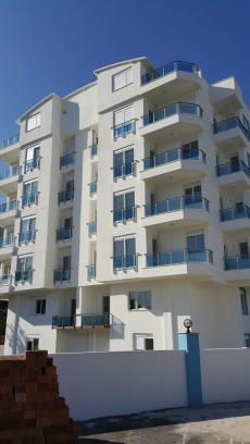 Residential Apartment with Mountain Views Near Konyaalti Beach – living room (image 2)