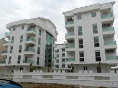 Mixed-range Residential Apartments in Antalya Near Marina – bedroom (image 4)