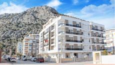 Residential Apartments with Open Mountain Views in Konyaalti – exterior view (image 1)