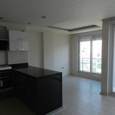 Residential Apartment Close to Akdeniz University Konyaalti – pool area (image 9)