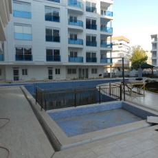 Residential Apartments Close to Lara Beach Antalya – bedroom (image 4)