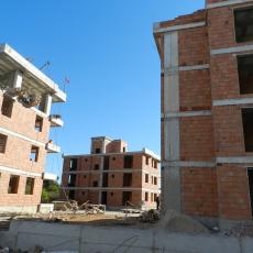 High-quality Luxury Apartments Along Antalya Lara Coast – coastal view (image 13)