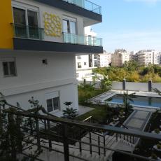 Residential Real Estate Near the Beach in Antalya Konyaalti – terrace (image 7)