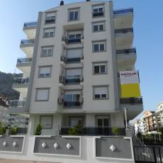 Budget-friendly Apartment in Antalya Konyaalti – living room (image 2)