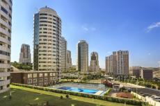 Apartments for Sale on Istanbul European Side – dining area (image 6)