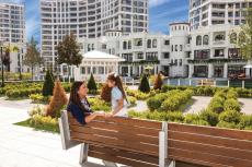 Luxury Apartment Investment in Istanbul – pool area (image 9)