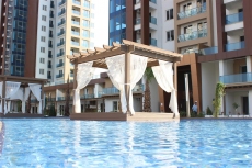 Modern Flat for Sale in Istanbul – garden view (image 8)