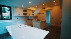 Exclusive Villa Offering Bosphorus Views and Premium Living – balcony (image 10)