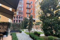 Residential Apartments with Sea Views Located in Prime Istanbul Districts – pool area (image 9)