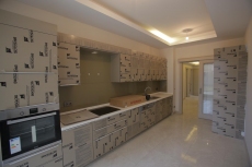 Affordable Residential Apartments with Strong City Accessibility – entrance (image 15)