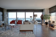 Coastal City Apartments Offering Panoramic Sea Views in Istanbul – guest room (image 17)